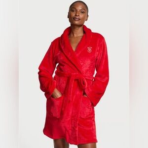 Victoria's Secret Scarlet Plush Robe